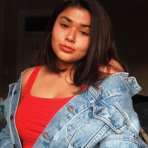 Meet your Posher, Karina